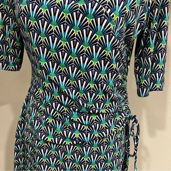 Fake wrap short sleeve dress - Picture 7 of 13